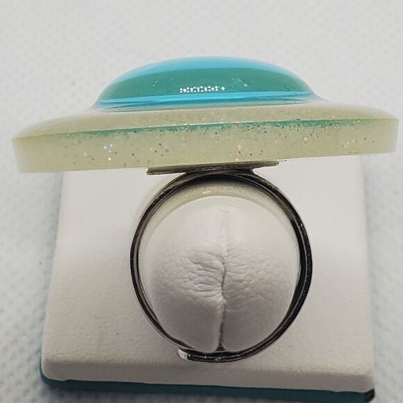 Adjustable White & Blue Sparkly Large Ring - Picture 5 of 6